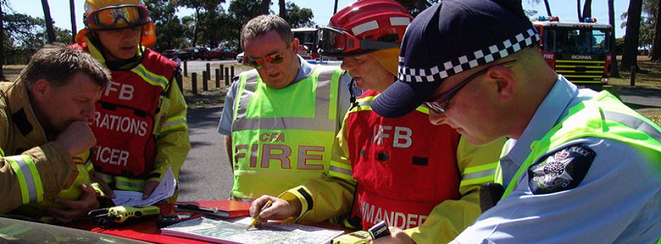 مشاوره و آموزش و پژوهش در زمینه ایمنی و ایمنی فرایند و مدیریت بحران